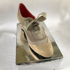 Pas de Rouge suede, lace-up, made in Italy shoes